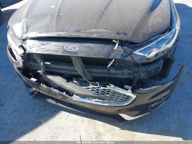 Ford Fusion Hybrid Titanium 2019 3FA6P0RU4KR261300 Image 6