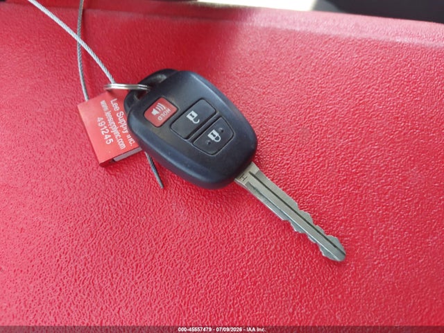 Toyota RAV4 LE 2018 JTMZFREV4JJ727734 Image 11
