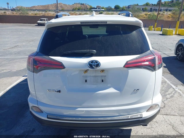 Toyota RAV4 LE 2018 JTMZFREV4JJ727734 Image 16