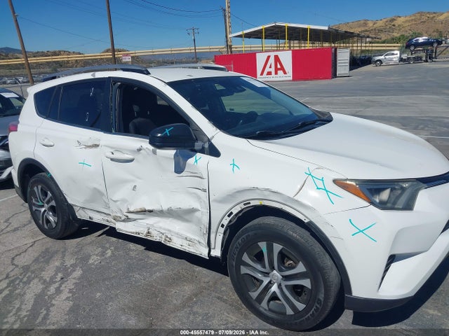 Toyota RAV4 LE 2018 JTMZFREV4JJ727734 Image 6