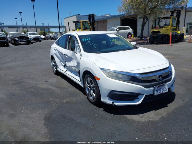 2017 2HGFC2F58HH529656 main image