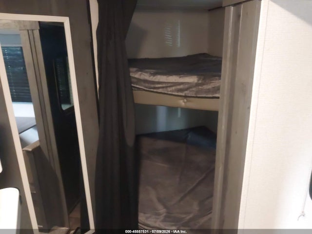 Продажа на аукционе авто 2022 Keystone Hideout, vin: 4YDTH1M22NN248961, номер лота: 45557531