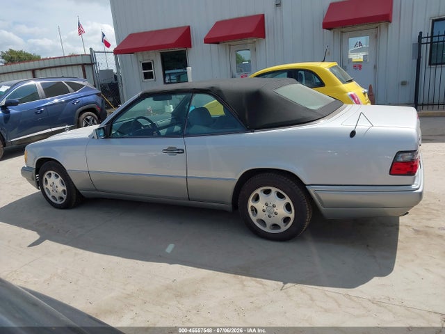 45557548 :رقم المزاد ، WDBEA66E4SC200050 vin ، 1995 Mercedes-benz E 320 مزاد بيع