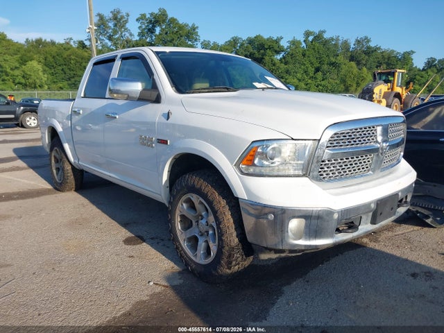 2017 Ram 1500 Laramie  4x4 5'7 Box მანქანა იყიდება აუქციონზე, vin: 1C6RR7NM0HS522071, აუქციონის ნომერი: 45557614