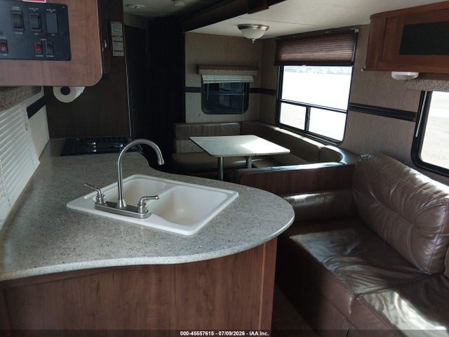 Dutchman Other 2015 4YDT28127FY921645 Image 8