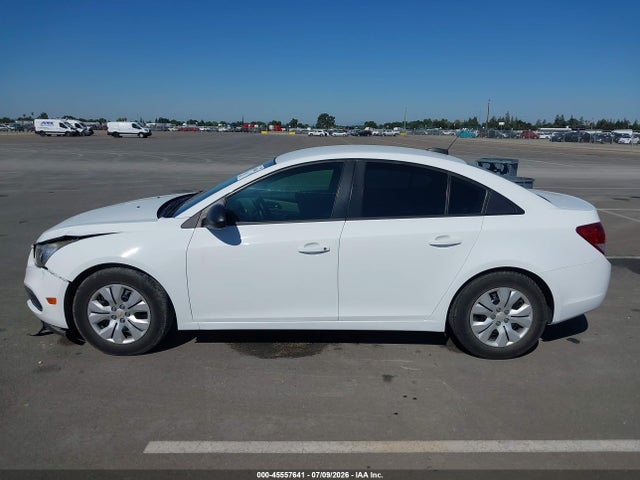 Chevrolet Cruze Ls Manual 2015 1G1PB5SG0F7102018 Image 15
