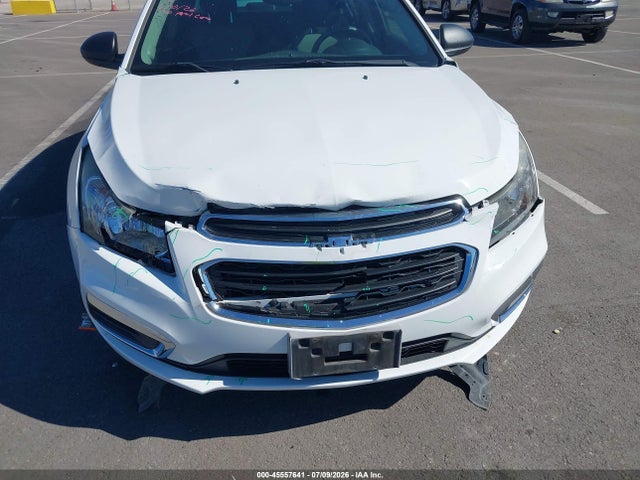 Chevrolet Cruze Ls Manual 2015 1G1PB5SG0F7102018 Image 6