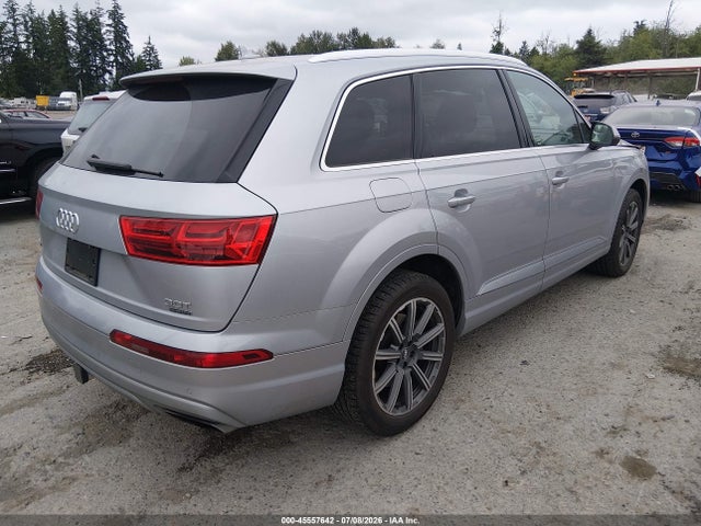 Audi Q7 3.0t Premium 2018 WA1VAAF76JD000800 Image 4