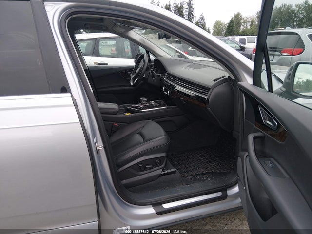 Audi Q7 3.0t Premium 2018 WA1VAAF76JD000800 Image 5