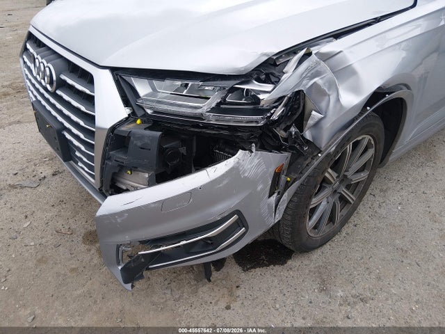 Audi Q7 3.0t Premium 2018 WA1VAAF76JD000800 Image 6