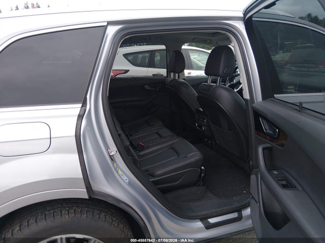 Audi Q7 3.0t Premium 2018 WA1VAAF76JD000800 Image 8