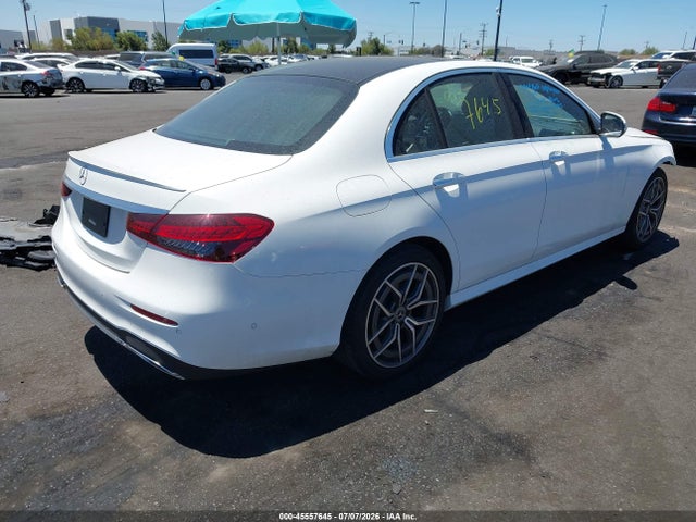Mercedes-Benz E 350 2021 W1KZF8DB4MA975025 Image 4