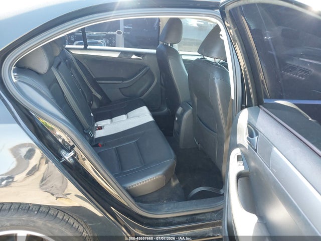 3VWDB7AJ8HM389827 Volkswagen Jetta 1.4t Se