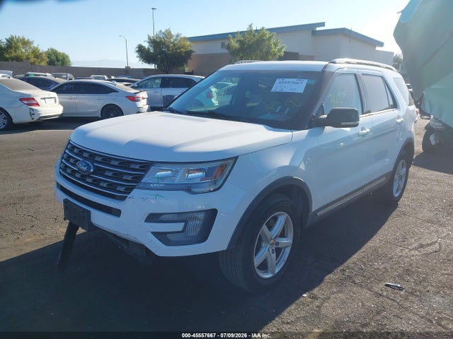 Ford EXPLORER XLT 2017 1FM5K8D80HGE00637 Image 2