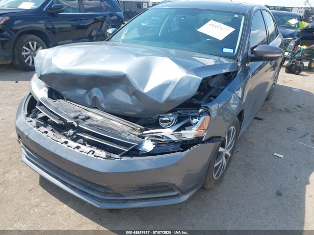 2017 Volkswagen Jetta 1.4t Se მანქანა იყიდება აუქციონზე, vin: 3VWDB7AJ8HM366175, აუქციონის ნომერი: 45557677