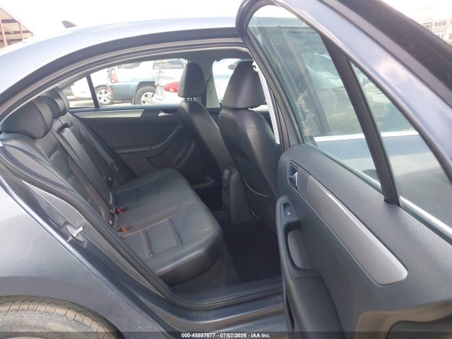 2017 Volkswagen Jetta 1.4t Se მანქანა იყიდება აუქციონზე, vin: 3VWDB7AJ8HM366175, აუქციონის ნომერი: 45557677