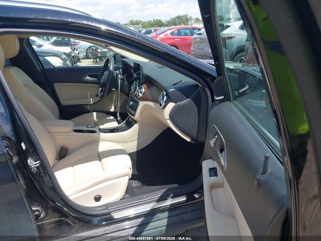 45557691 :رقم المزاد ، WDCTG4GB1KJ591115 vin ، 2019 Mercedes-benz Gla 250 4matic مزاد بيع