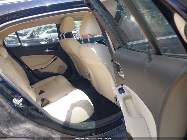 45557691 :رقم المزاد ، WDCTG4GB1KJ591115 vin ، 2019 Mercedes-benz Gla 250 4matic مزاد بيع