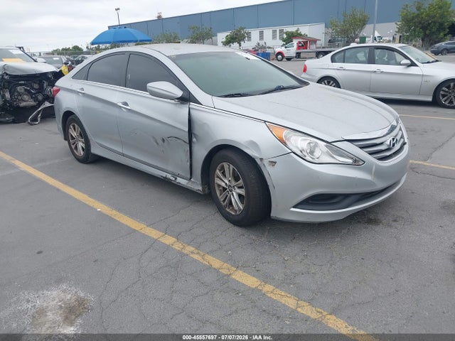 Hyundai SONATA GLS 2014 5NPEB4AC3EH925060 Image 1