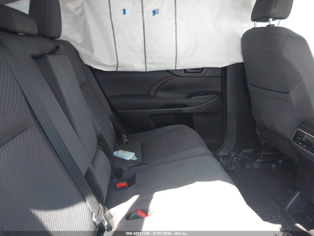 Toyota Highlander Le 2018 5TDZZRFH6JS256642 Image 8