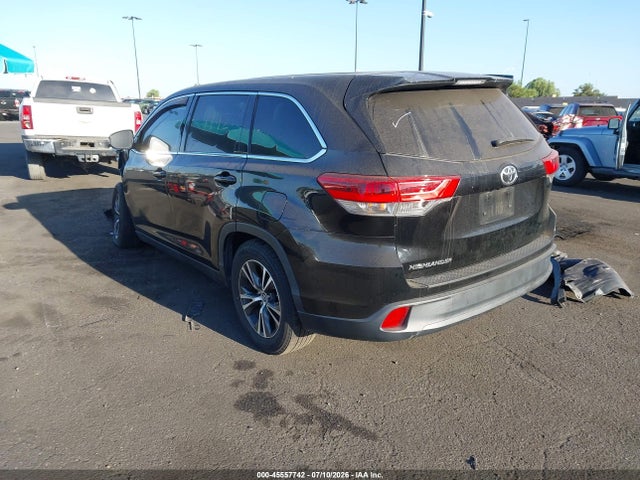 5TDZARFH5KS052293 Toyota Highlander Le