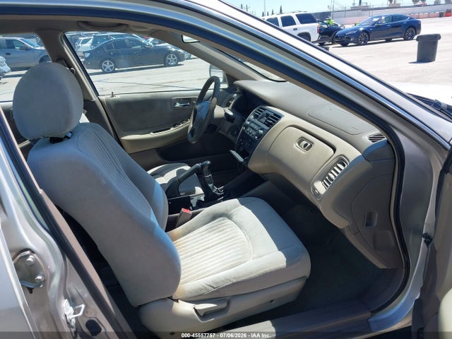 Auction sale of the 1998 Honda Accord Lx, vin: 1HGCG5545WA209417, lot number: 45557757