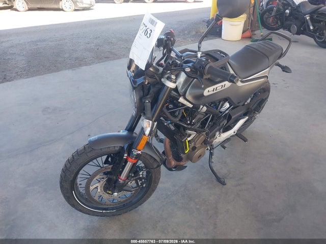 MD2JUJ402LC262480 Husqvarna Vitpilen 401/svartpilen 401