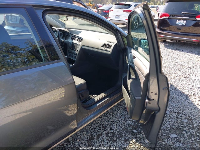3VW217AU3GM042411 Volkswagen Golf Tsi S 4-door