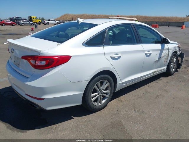 Hyundai SONATA SE 2015 5NPE24AF4FH119207 Image 4