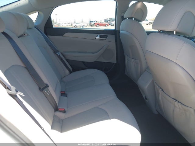 Hyundai SONATA SE 2015 5NPE24AF4FH119207 Image 8