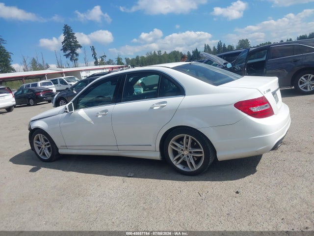 Продажа на аукционе авто 2013 Mercedes-benz C 300 Sport 4matic, vin: WDDGF8AB3DG076732, номер лота: 45557784