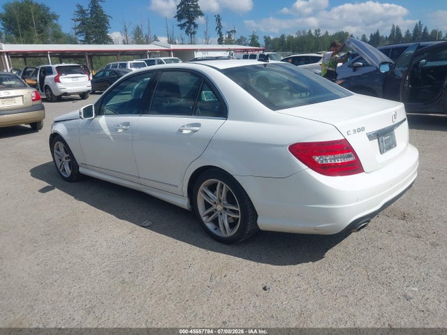 Продажа на аукционе авто 2013 Mercedes-benz C 300 Sport 4matic, vin: WDDGF8AB3DG076732, номер лота: 45557784