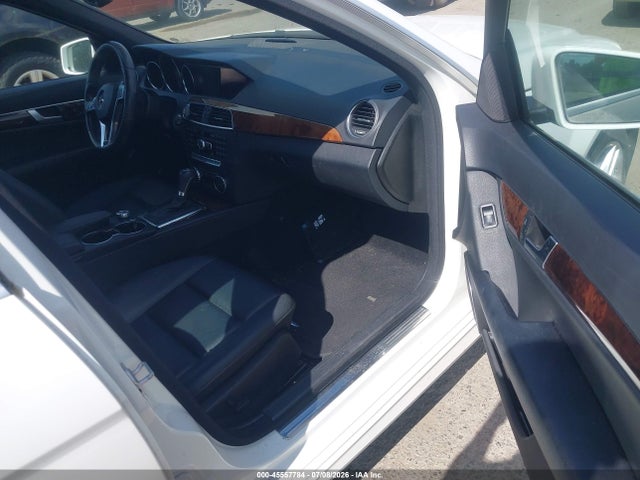 Продажа на аукционе авто 2013 Mercedes-benz C 300 Sport 4matic, vin: WDDGF8AB3DG076732, номер лота: 45557784