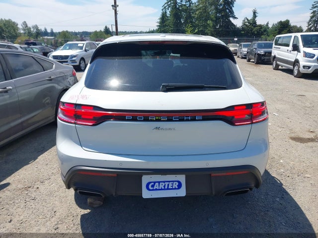 Porsche Macan T 2024 WP1AA2A51RLB16387 Image 16