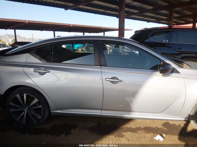 1N4BL4CV1NN332897 Nissan Altima Sr Fwd