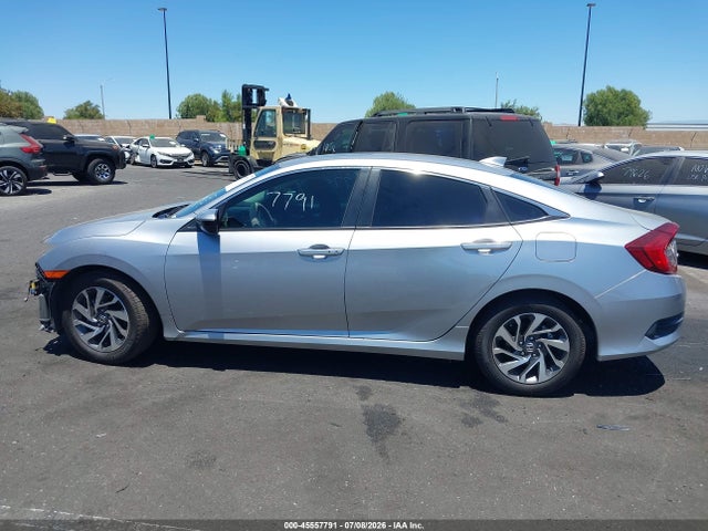 Honda CIVIC EX 2018 2HGFC2F75JH551847 Image 15