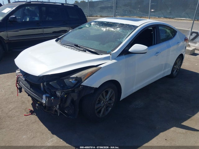 Hyundai ELANTRA SE 2015 5NPDH4AE2FH554177 Image 2