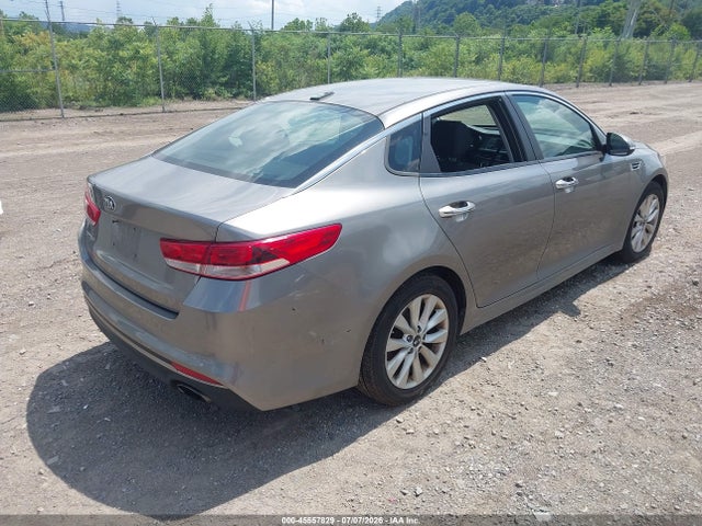 2016 Kia Optima Lx მანქანა იყიდება აუქციონზე, vin: 5XXGT4L37GG006390, აუქციონის ნომერი: 45557829