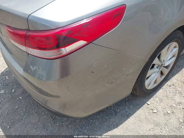 2016 Kia Optima Lx მანქანა იყიდება აუქციონზე, vin: 5XXGT4L37GG006390, აუქციონის ნომერი: 45557829