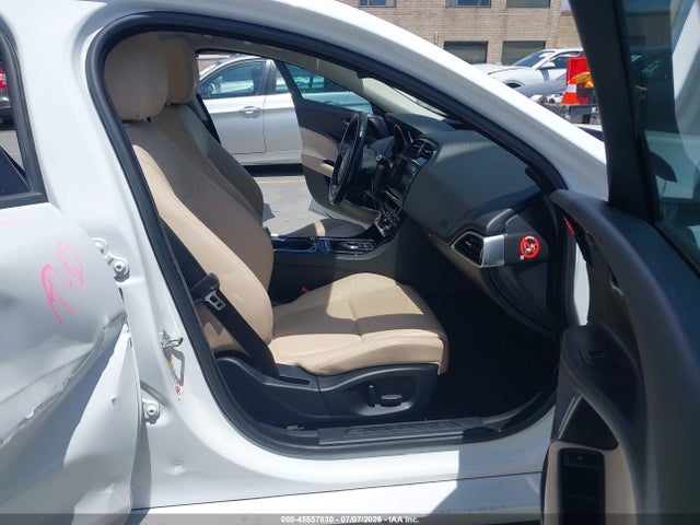 Jaguar Xe 25t Premium 2017 SAJAD4BG1HA965953 Image 5