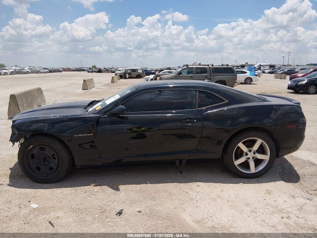 45557865 :رقم المزاد ، 2G1FA1E38D9126157 vin ، 2013 Chevrolet Camaro 2ls مزاد بيع