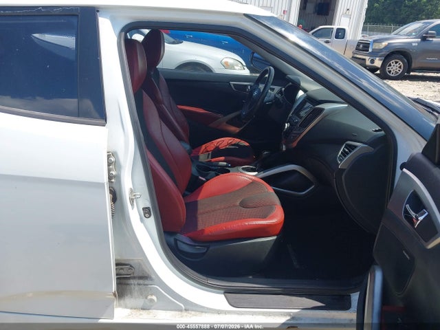 Auction sale of the 2012 Hyundai Veloster Base W/red/black, vin: KMHTC6AD4CU026201, lot number: 45557888