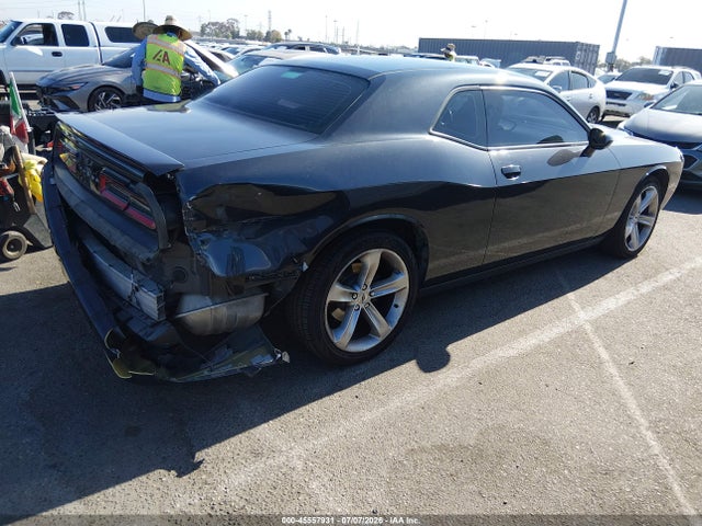 2C3CDZAG4HH503043 Dodge Challenger Sxt