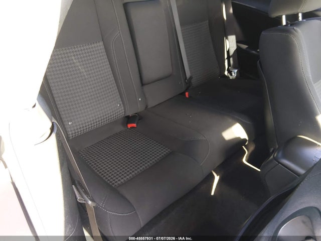 2C3CDZAG4HH503043 Dodge Challenger Sxt