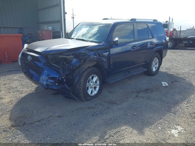 Toyota 4runner 2019 JTEBU5JR0K5736297 Image 2