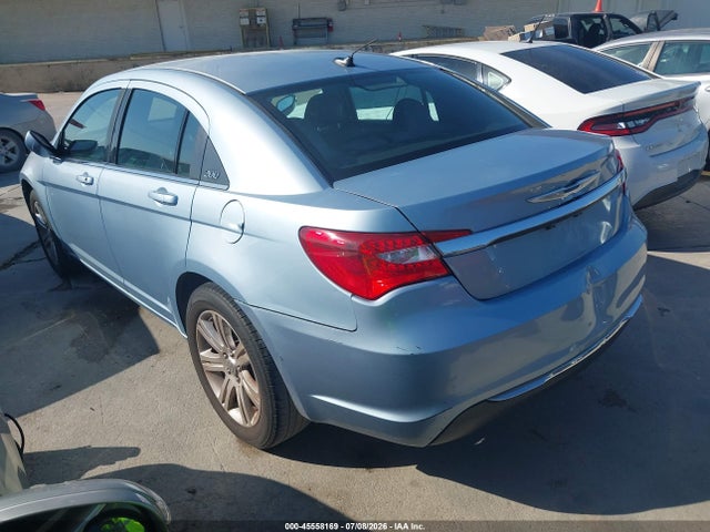 2013 Chrysler 200 Touring მანქანა იყიდება აუქციონზე, vin: 1C3CCBBB1DN512961, აუქციონის ნომერი: 45558169