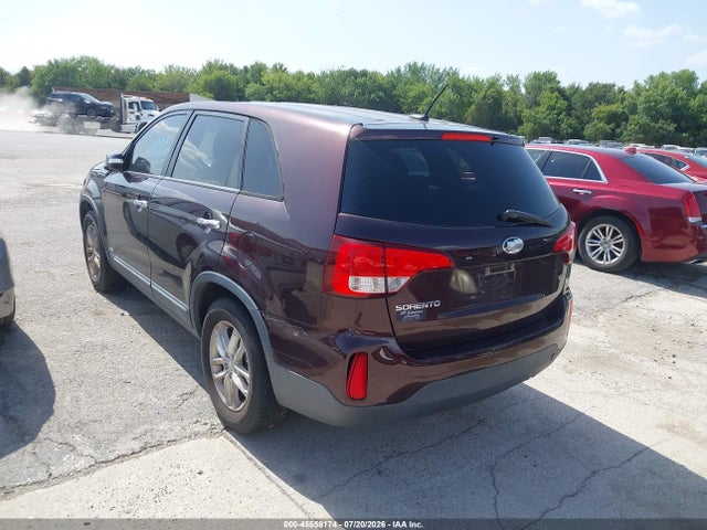 KIA SORENTO LX 2014 5XYKTCA6XEG547914 Image 3