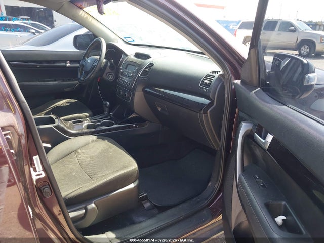 KIA SORENTO LX 2014 5XYKTCA6XEG547914 Image 5