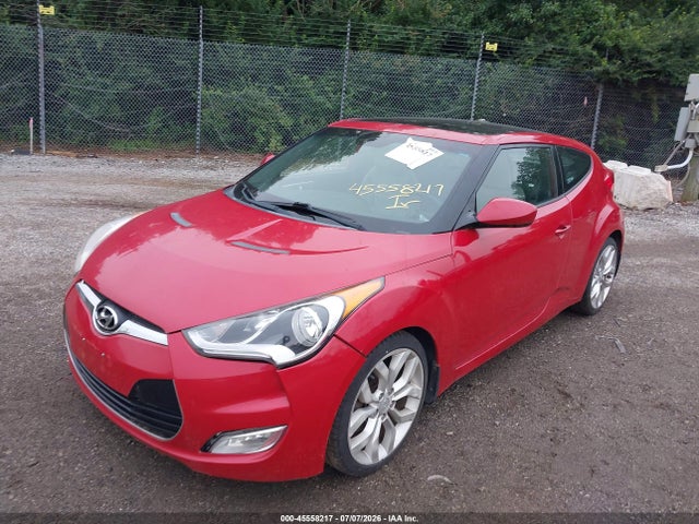 2013 Hyundai Veloster Base W/gray მანქანა იყიდება აუქციონზე, vin: KMHTC6AD5DU099692, აუქციონის ნომერი: 45558217
