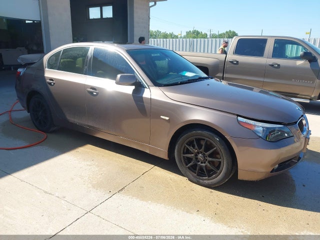 2007 Bmw 525xi მანქანა იყიდება აუქციონზე, vin: WBANF33517CS40550, აუქციონის ნომერი: 45558226